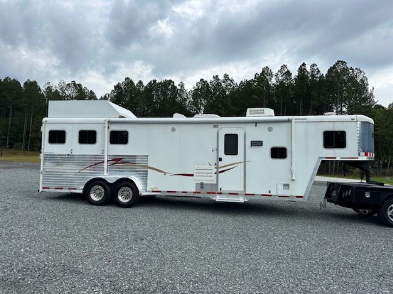 Used Horse Trailers for Sale