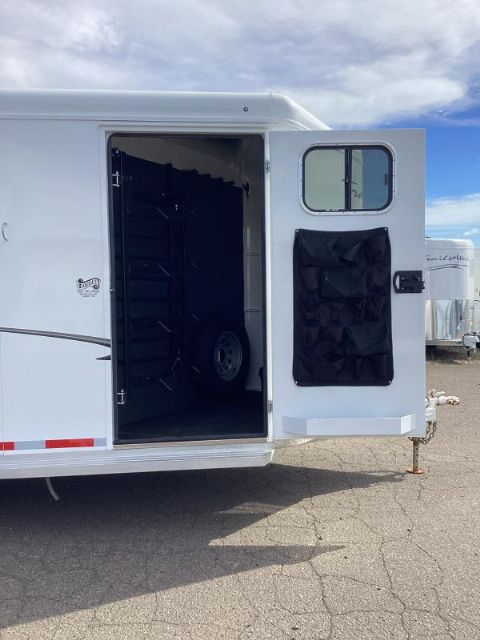 Used Horse Trailers for Sale