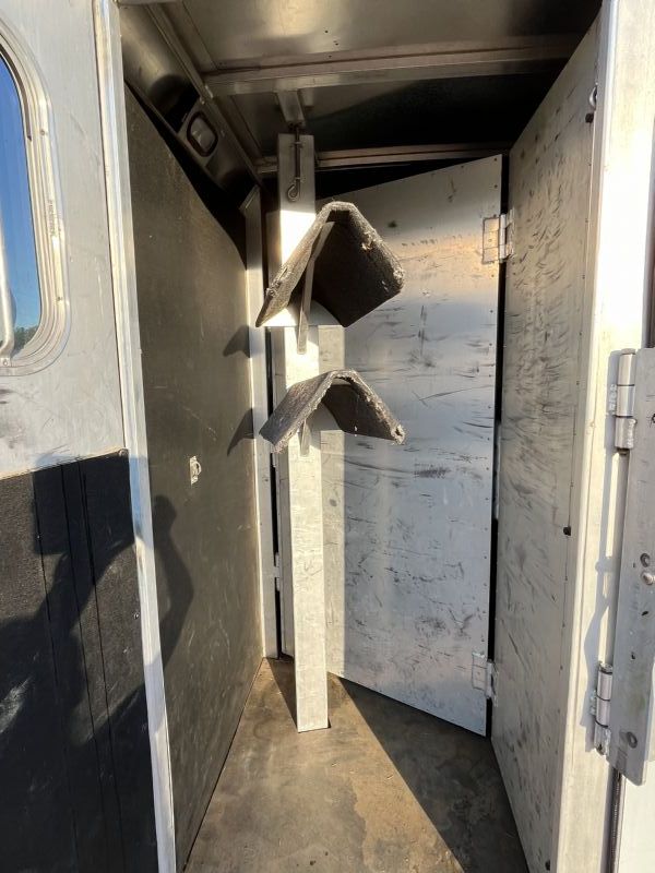 Used Horse Trailers for Sale