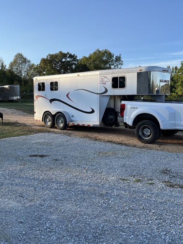 Used Horse Trailers for Sale