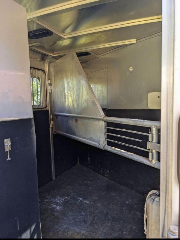 Used Horse Trailers for Sale