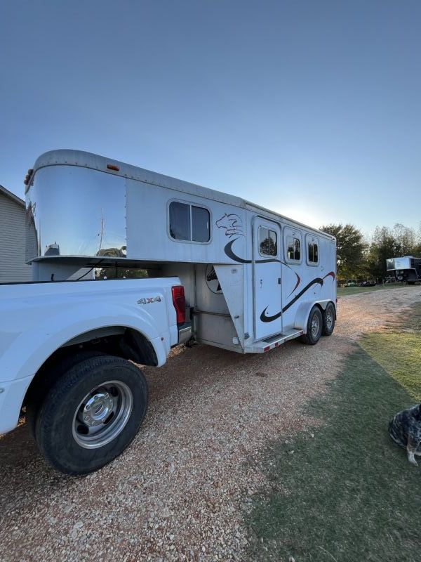 Used Horse Trailers for Sale