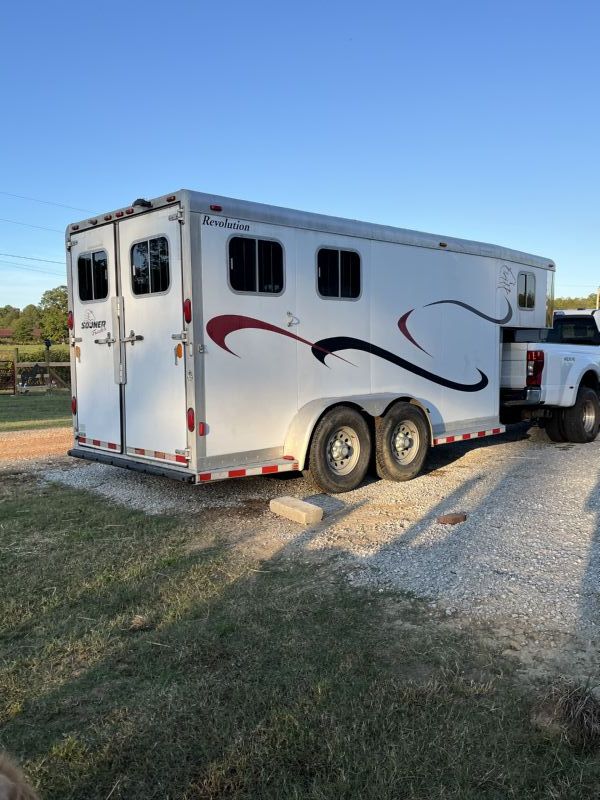 Used Horse Trailers for Sale