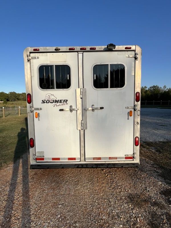 Used Horse Trailers for Sale