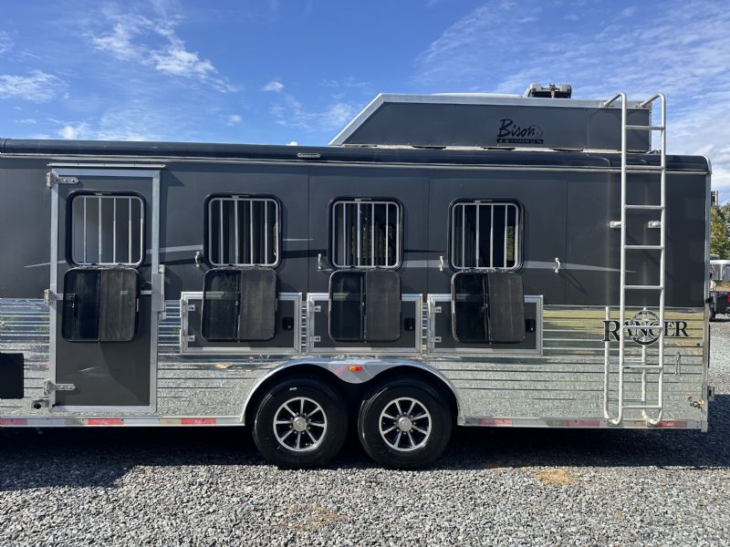 Used Horse Trailers for Sale