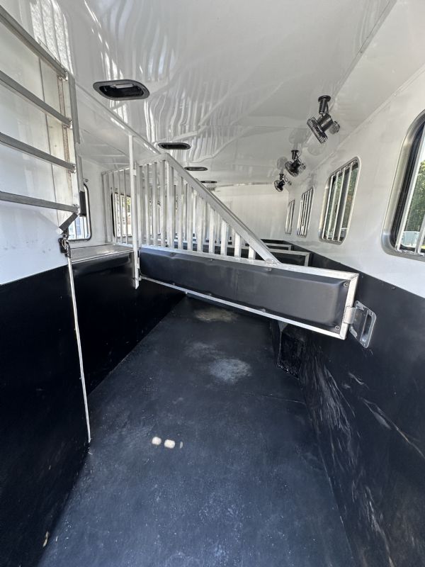 Used Horse Trailers for Sale