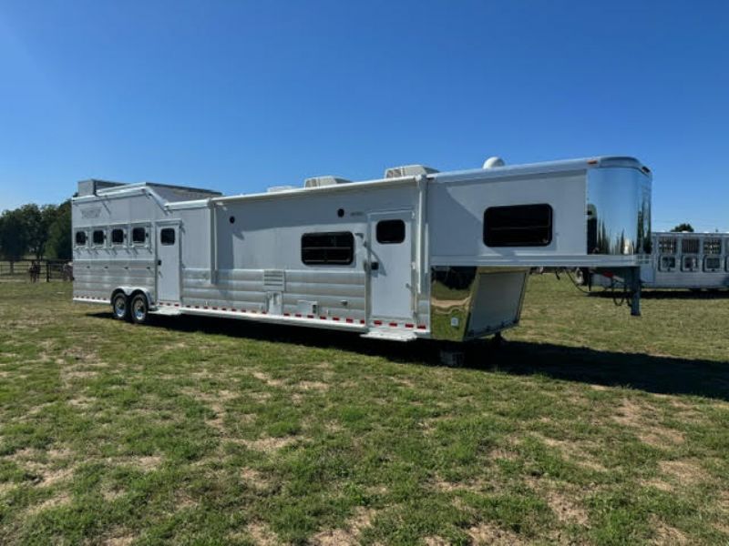 Used Horse Trailers for Sale