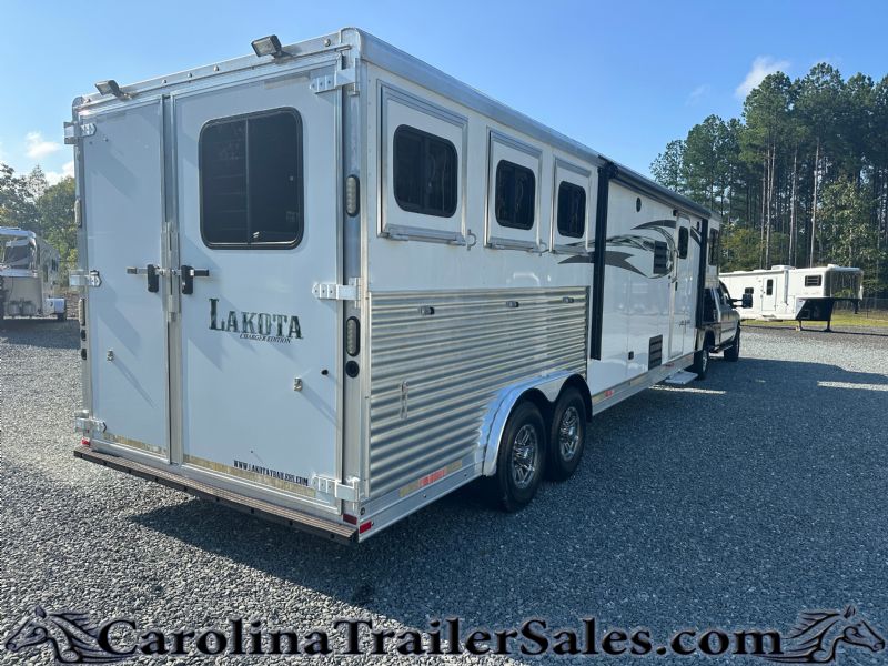 Used Horse Trailers for Sale