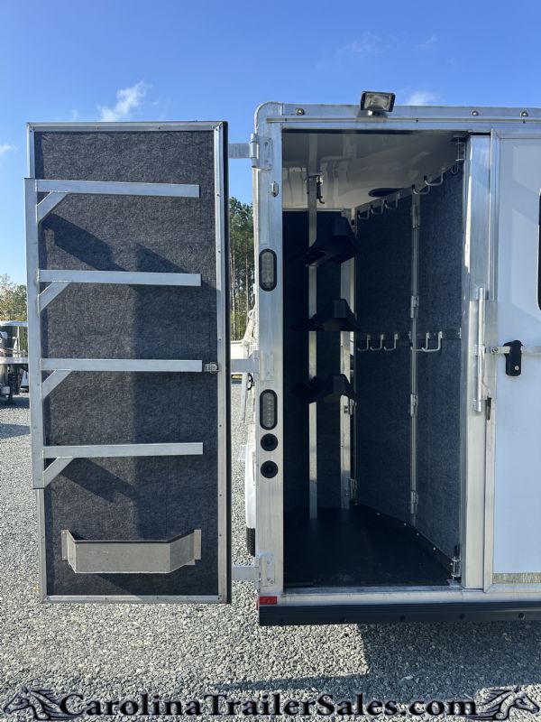 Used Horse Trailers for Sale