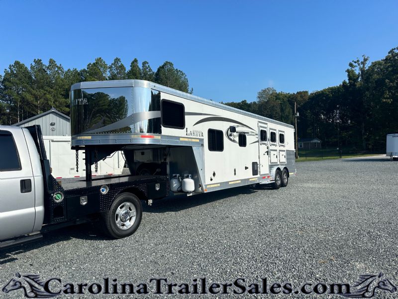 Used Horse Trailers for Sale