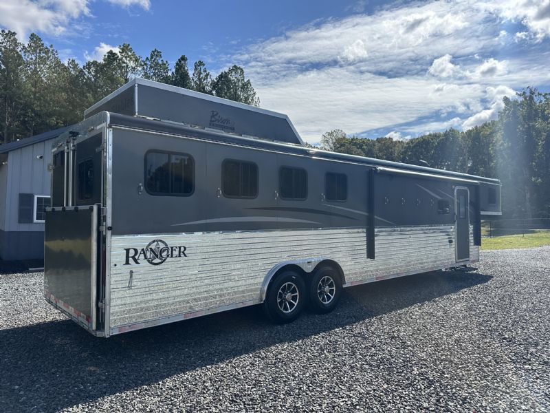 Used Horse Trailers for Sale