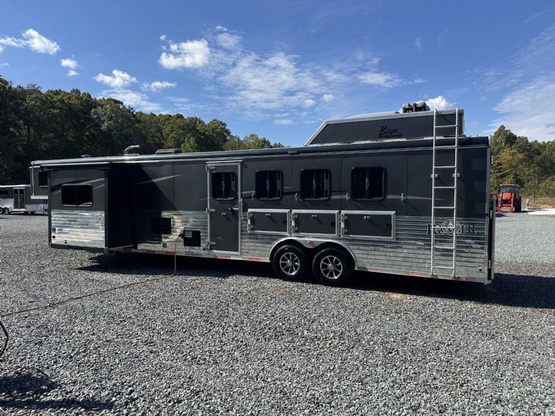 Used Horse Trailers for Sale