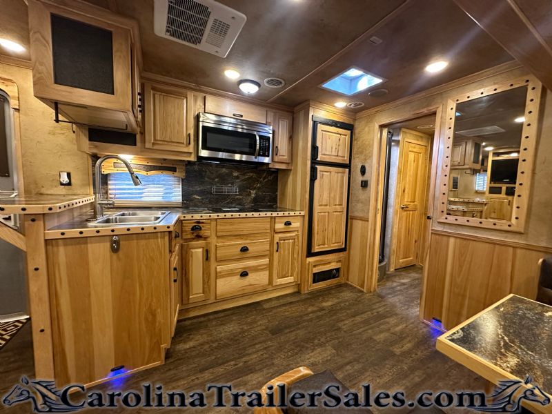 Used Horse Trailers for Sale