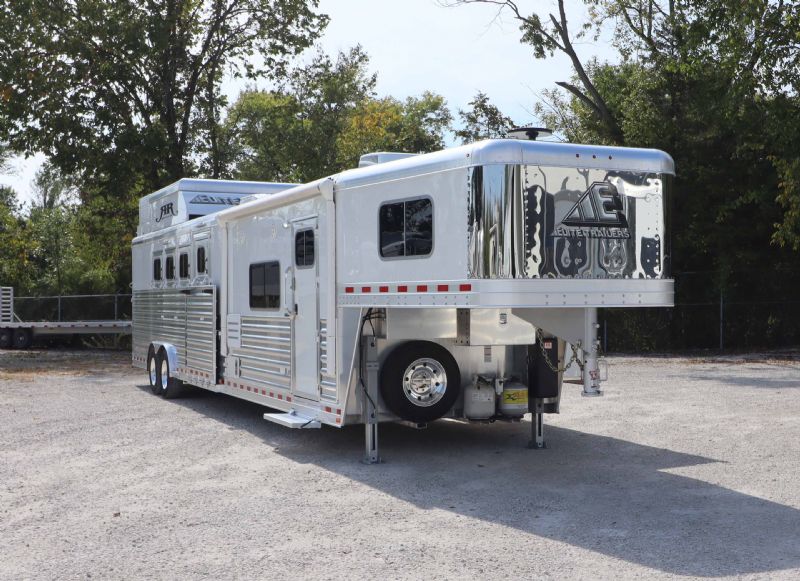 Used Horse Trailers for Sale