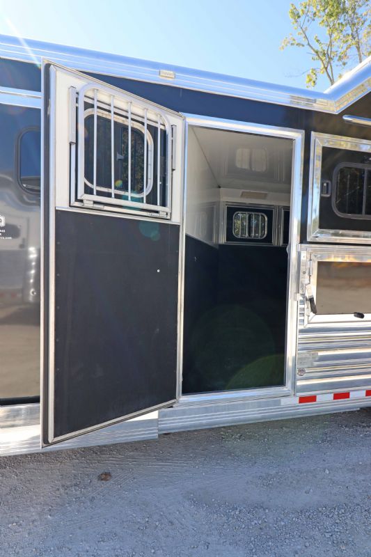 Used Horse Trailers for Sale