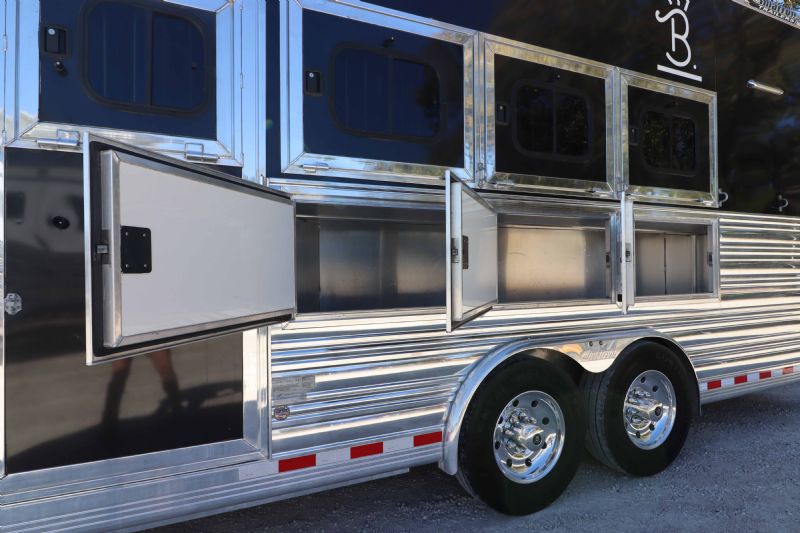 Used Horse Trailers for Sale