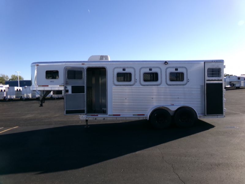 Used Horse Trailers for Sale