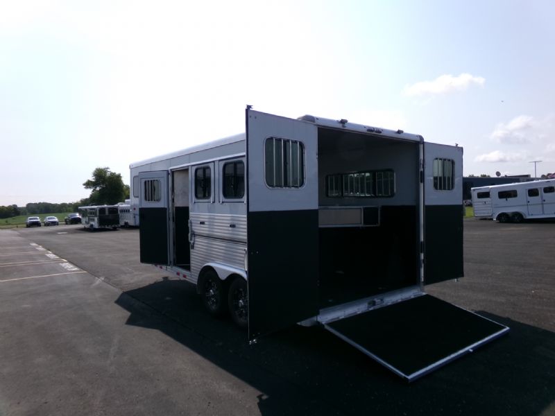 Used Horse Trailers for Sale