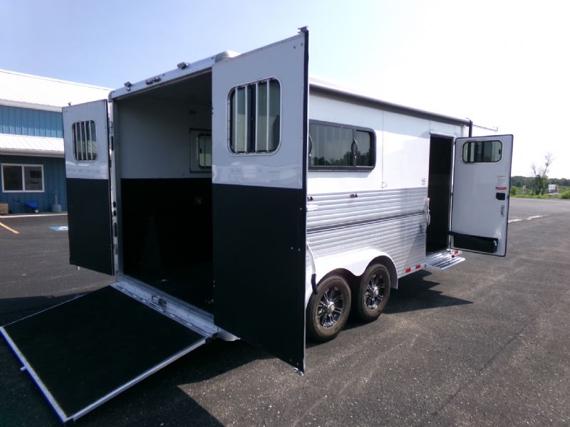 Used Horse Trailers for Sale