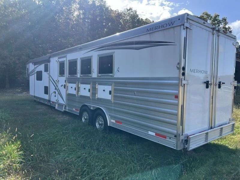 Used Horse Trailers for Sale