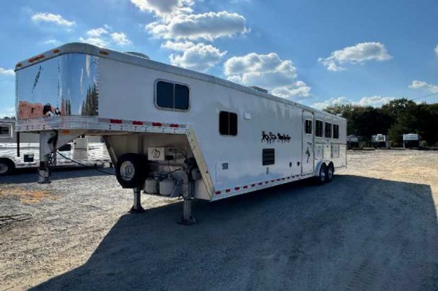 Used Horse Trailers for Sale