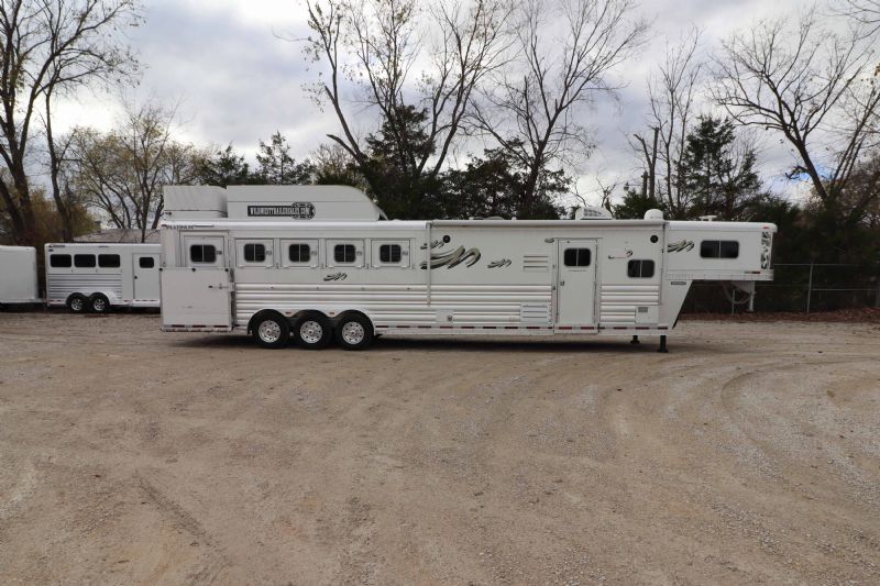 Used Horse Trailers for Sale