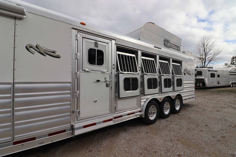 Used Horse Trailers for Sale