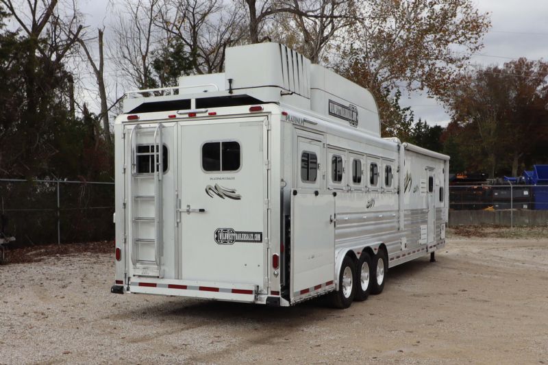 Used Horse Trailers for Sale