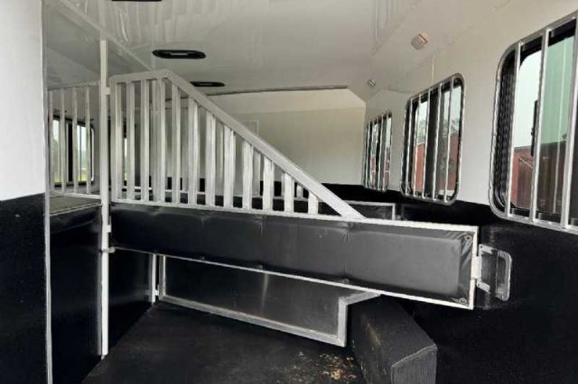 Used Horse Trailers for Sale