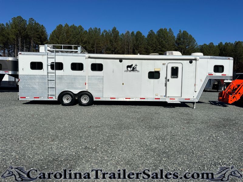 Used Horse Trailers for Sale