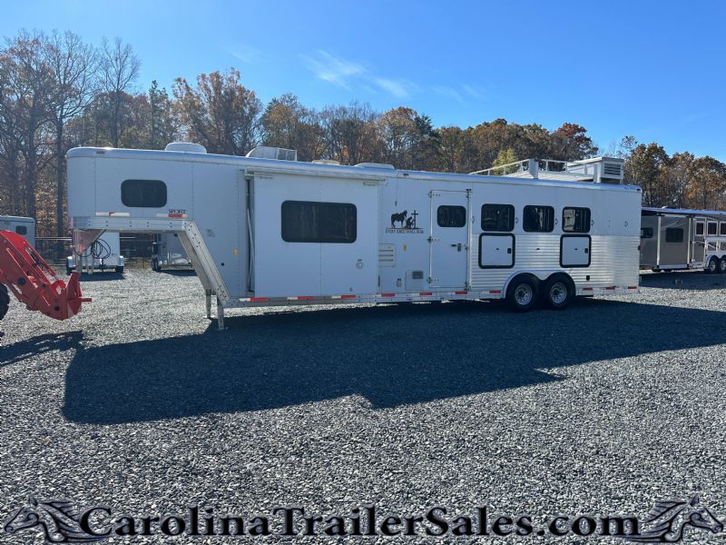 Used Horse Trailers for Sale