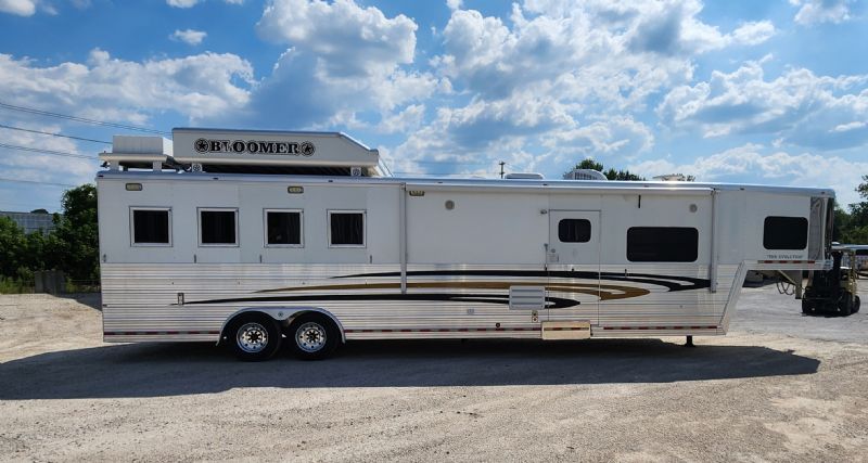 Used Horse Trailers for Sale