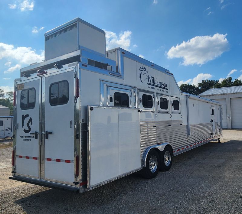 Used Horse Trailers for Sale