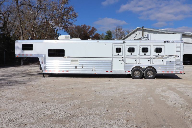 Used Horse Trailers for Sale