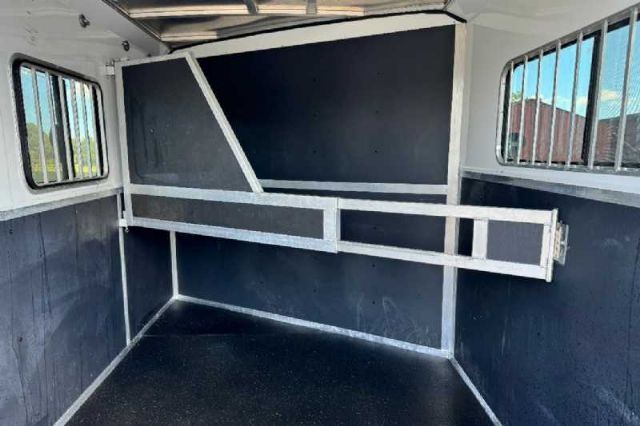 Used Horse Trailers for Sale