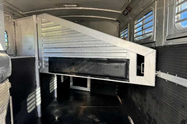 Used Horse Trailers for Sale