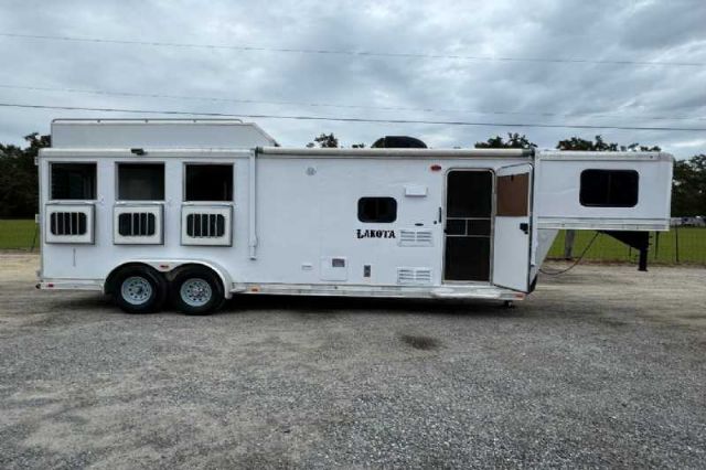 Used Horse Trailers for Sale