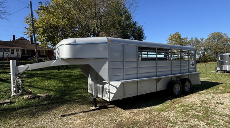 Used Horse Trailers for Sale