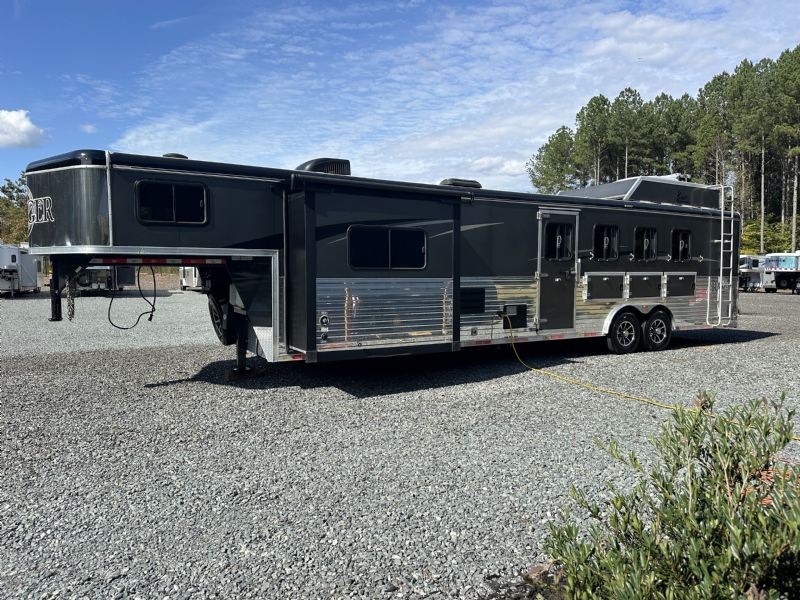 Used Horse Trailers for Sale