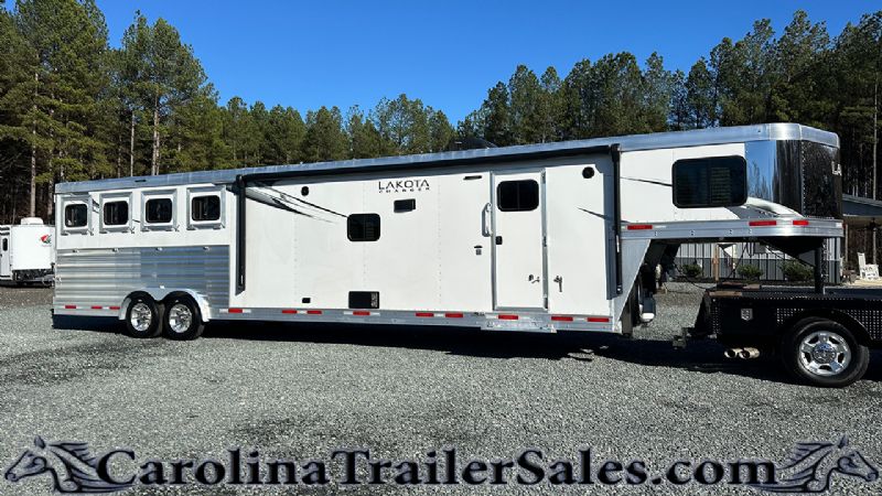 Used Horse Trailers for Sale