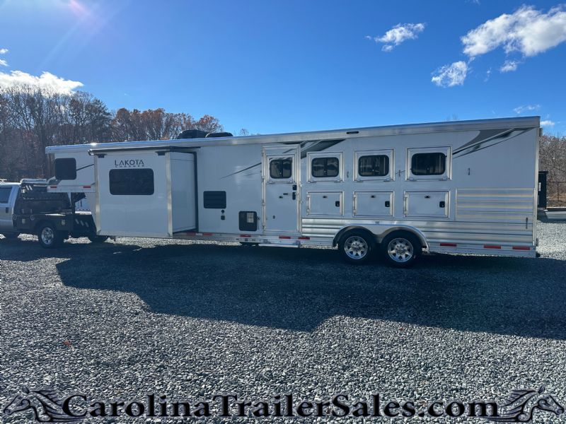 Used Horse Trailers for Sale