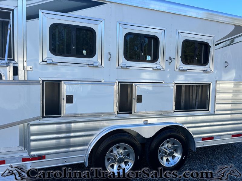 Used Horse Trailers for Sale