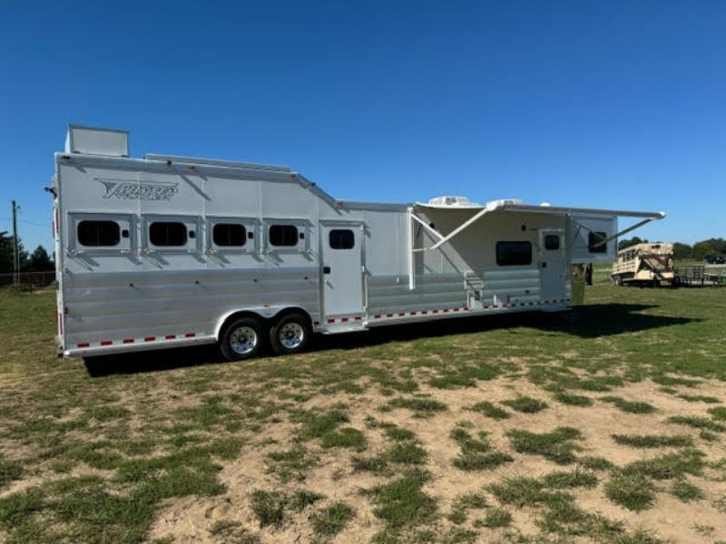 Used Horse Trailers for Sale