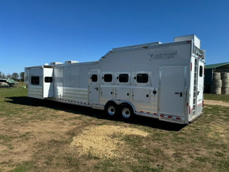 Used Horse Trailers for Sale