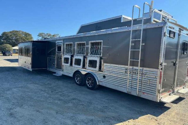 Used Horse Trailers for Sale