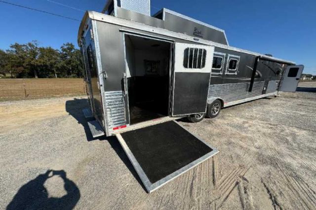 Used Horse Trailers for Sale