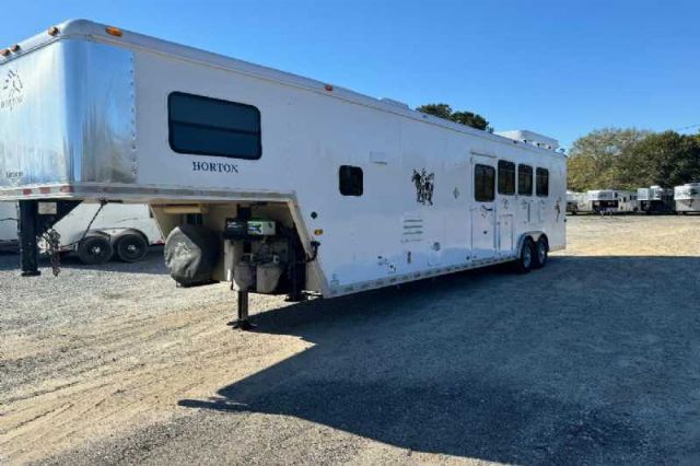 Used Horse Trailers for Sale