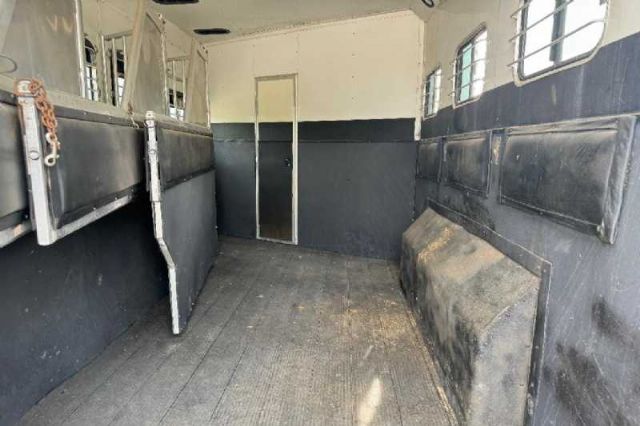 Used Horse Trailers for Sale