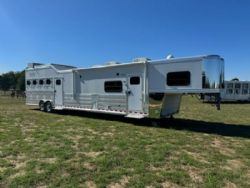 Horse Trailer for sale in MO