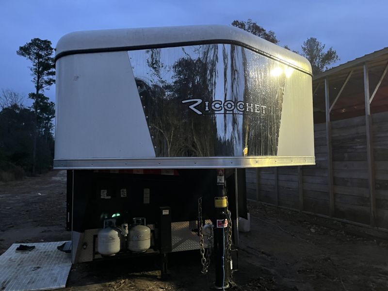 Used Horse Trailers for Sale